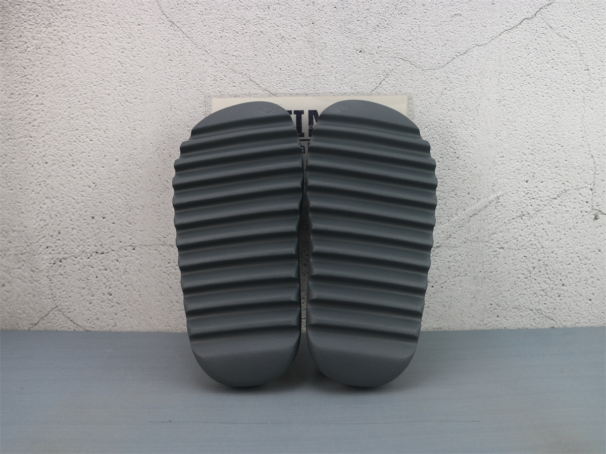 Free Shipping Yeezy Slide Slate Grey ID2350